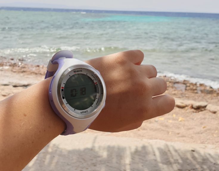 Best Dive Computer for Beginners (Suunto, Mares & Aqualung Review) 1